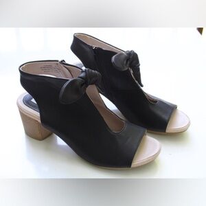 NWOT Good choice sandals